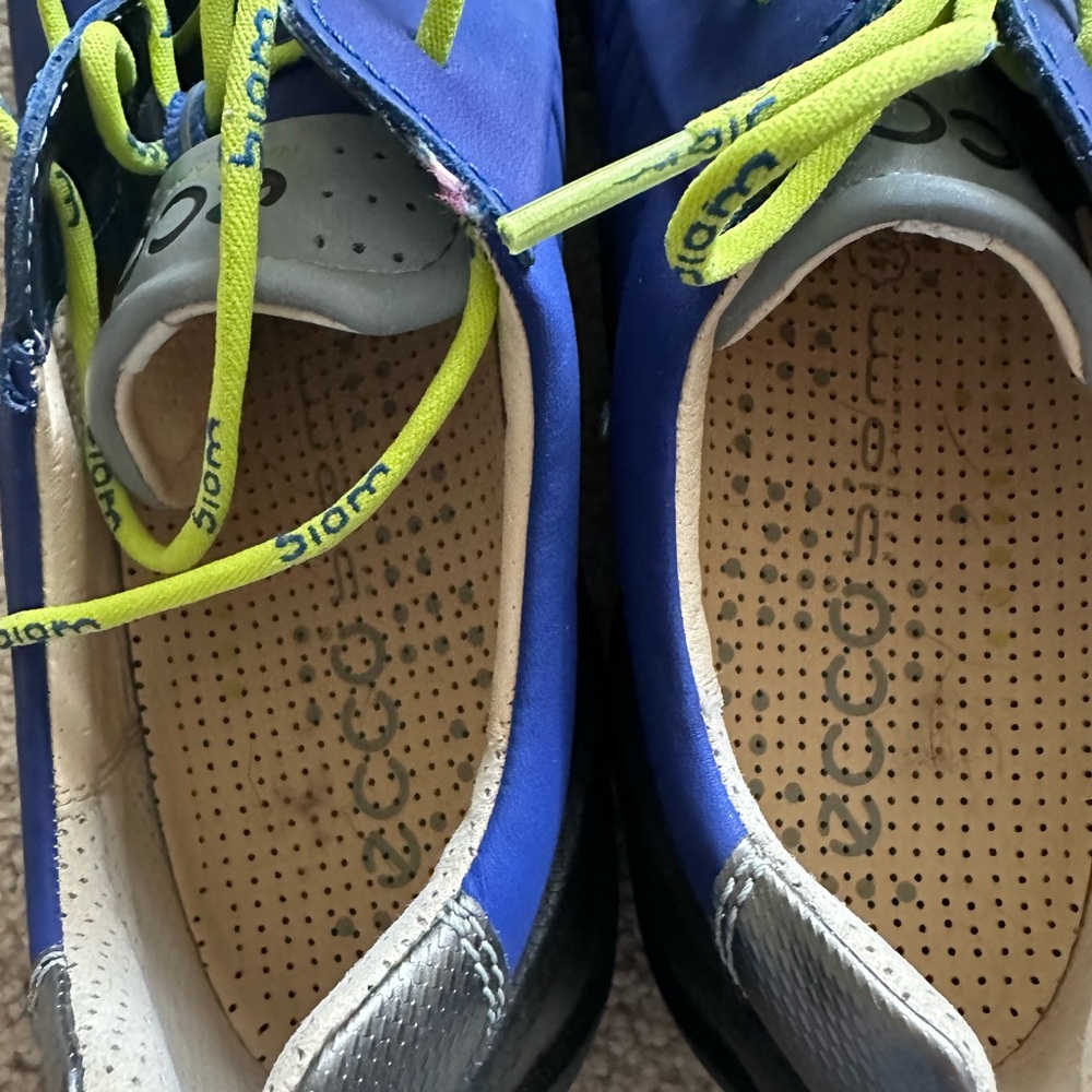 NWOT Ecco royal blue golf cleats - Picture 4 of 5